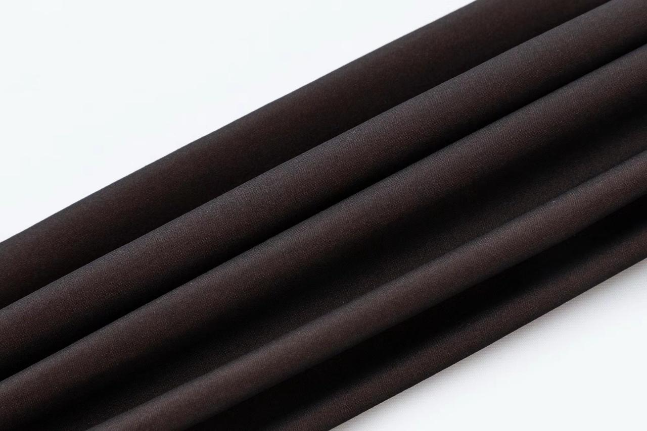 Black Silk Angel Regular | Leuse Viussor® 1.0 Ultra Sheer Shaping Tights