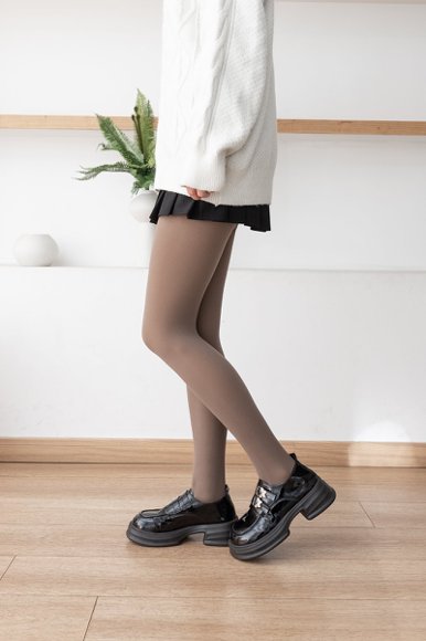 ESPRESSO CHIC — OPAQUE TIGHTS WITH THERMAL VELVET INTERIOR