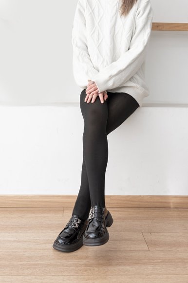 MIDNIGHT BLACK — OPAQUE TIGHTS WITH THERMAL VELVET INTERIOR