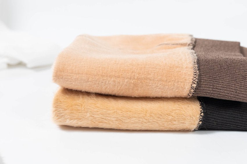 ESPRESSO CHIC — OPAQUE TIGHTS WITH THERMAL VELVET INTERIOR