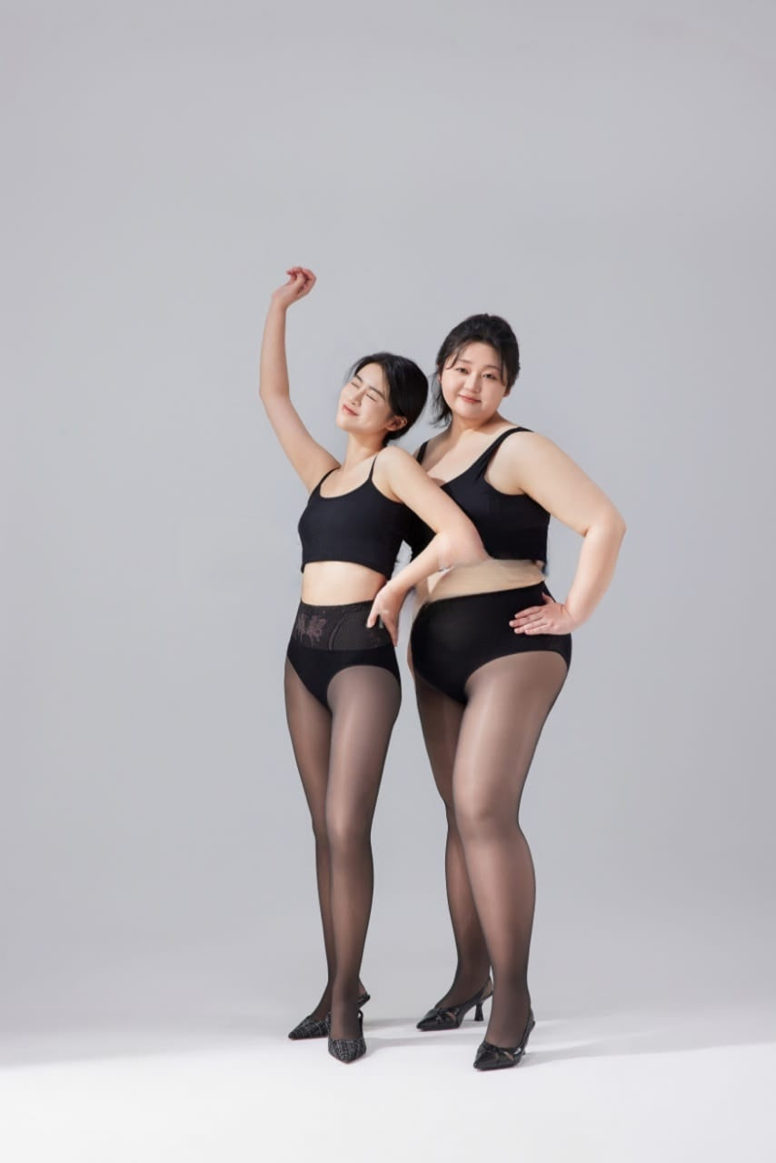 Rich Sister 1.0 | Black Gold Sculpting Sheer Tights – Plus Size